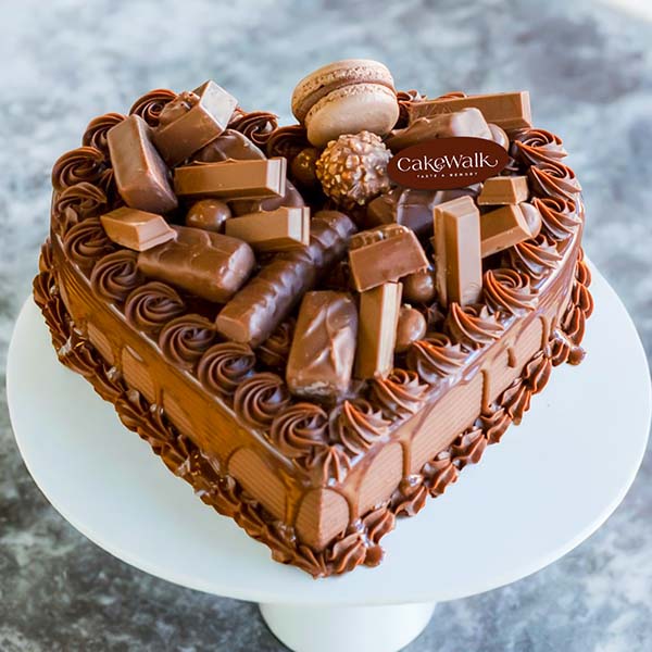 Chocolate Heart Shape Drip Cake 