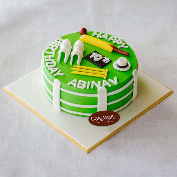 Cricket Theme cake