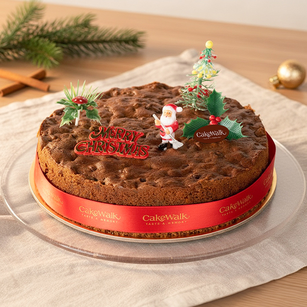 Decorated Christmas Plum  Cake - Plain