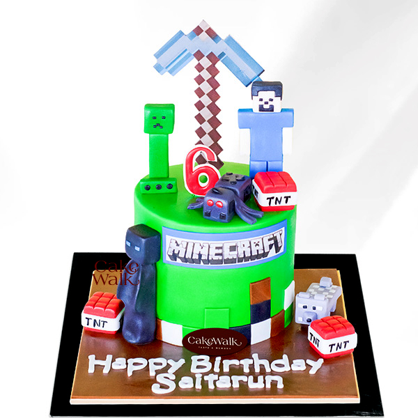 Minecraft Theme Cake