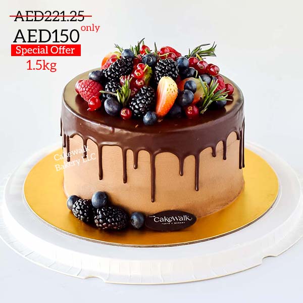 Chocolate Berry Drip Cake 1.5kg 