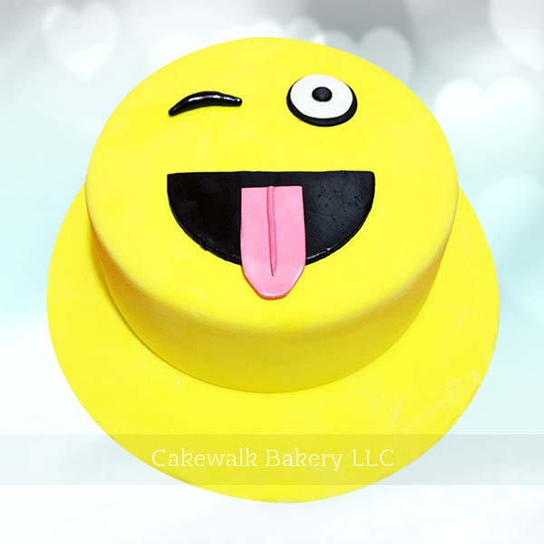 Crazy Smiley Emoji Cake