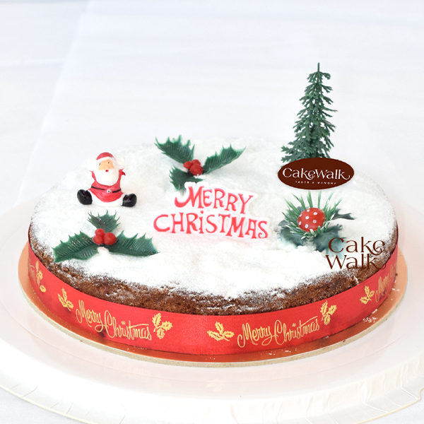 Plum Cake Icing with Christmas Deco