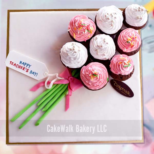 Teacher Day Flowers Bouquet Cupcakes