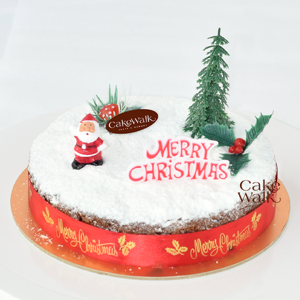 Rich Plum Cake - Christmas Deco