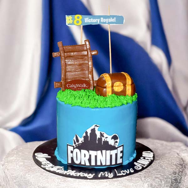 Fortnite Theme Cake-2