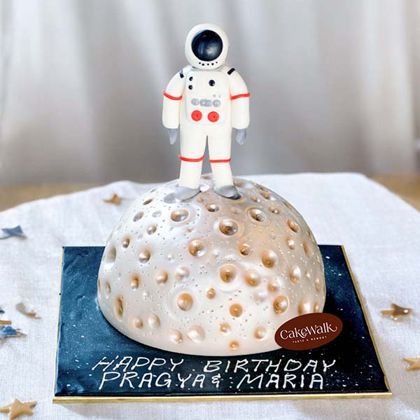 Astronaut Theme Cake