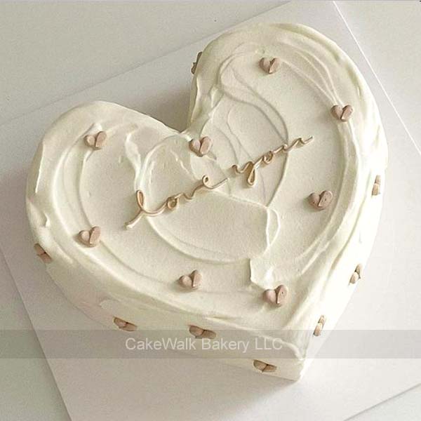 Heart Shape Off-white Cake